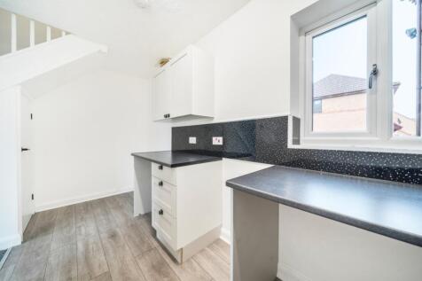 1364859-5-68e7d7239f374