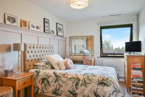 HILLSIDE CLOSE,  (11).jpg