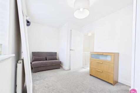 Ashlands Drive, Woodville (26).jpg