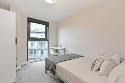 601 West One Space, City Centre, S1 photo 4