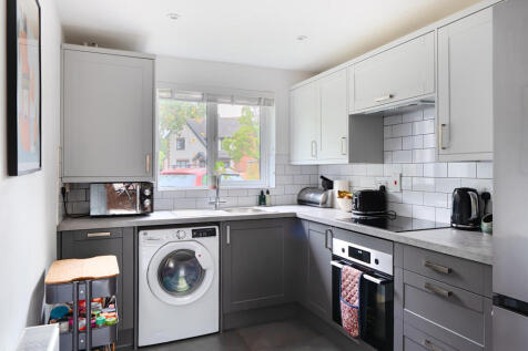 1346682-13-68b717...