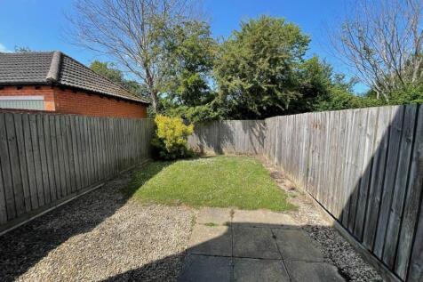 sloe close 27 garden