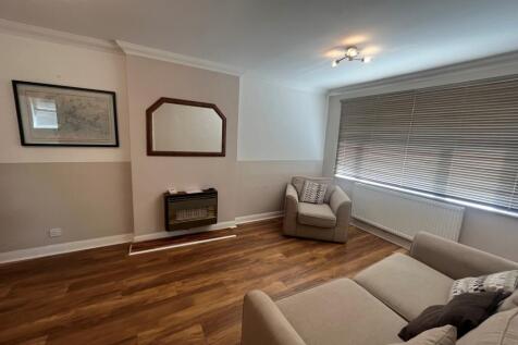 Ludlow Close, Southfields, NN3 5LJ photo 3