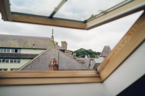 Ystafell Wely 2 / Bedroom 2