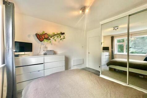 WhatsApp Image 2025-09-24 at 16.08.29_2ac0c9c7.jpg