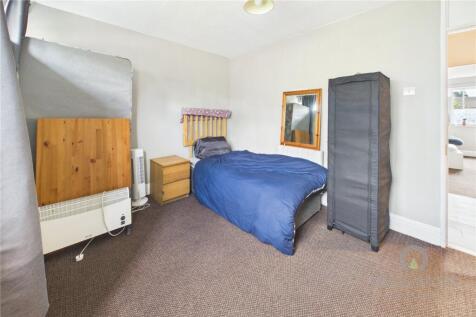 Cliftonville Court, Northampton, Northamptonshire, NN1 photo 4