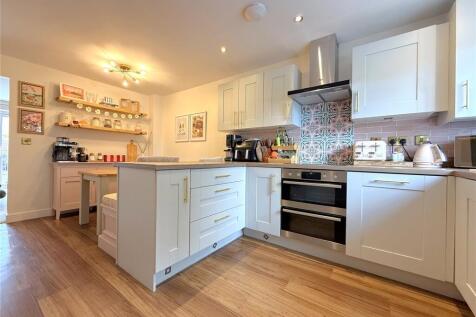 Stone Drive, Shifnal, Shropshire photo 3