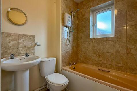 WhatsApp Image 2025-10-07 at 15.11.33_fbbcb6da.jpg