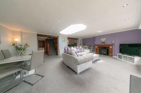 Open plan living and dining 