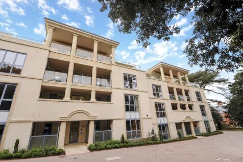 2-bed flat on Humphris Place Cheltenham GL53, £1,950/mo