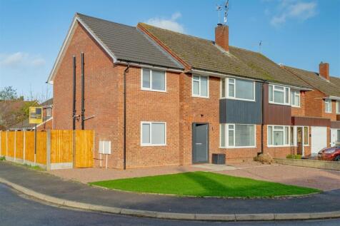 13GreenfordGardens-71