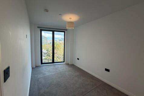Springwell Gardens, Whitehall Road, Leeds photo 4