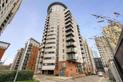 Modern 2-bed, 2-bath apartment in Manchester's heart, opposite AO Arena. Prime location with private parking, ready to move in. Offered on a Furnished basis.