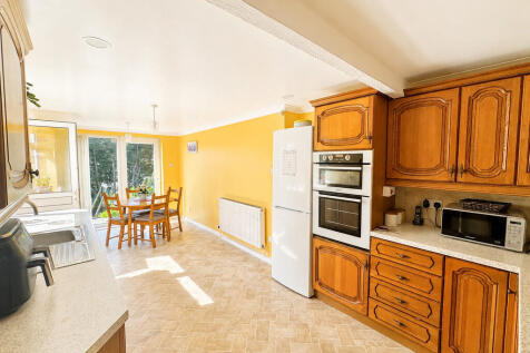 Kitchen/Dining ro...