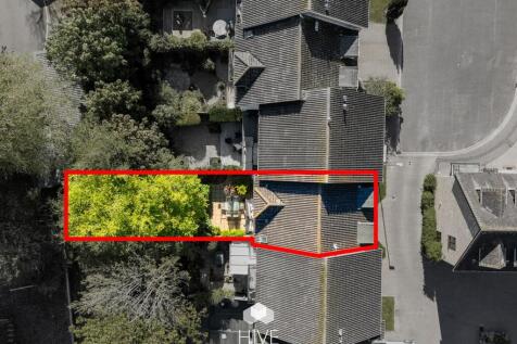 Anchor Close
