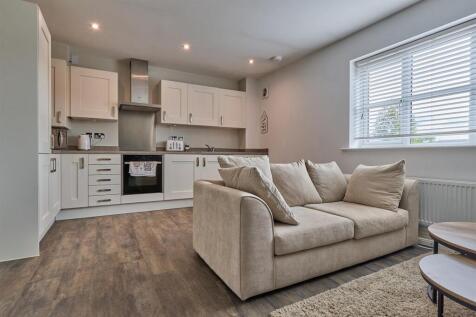 Open Plan Kitchen/Dining/Living Area