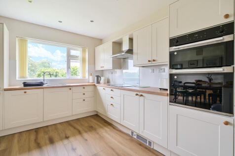 Kitchen / Dining ...