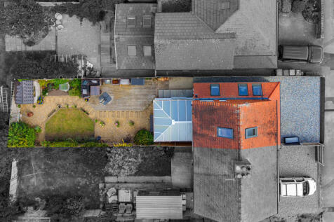 8 GREEN AVENUE-58.jpg