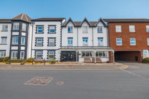 14 Deeside Court-4.jpg