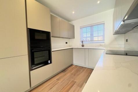 kitchen 3.jpg