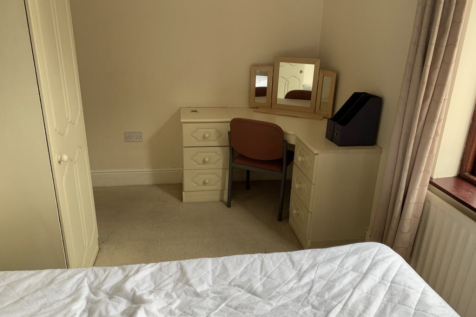 Room 2, 6 Lonsdale Road, Wolverhmampton, West Midlands, WV3 photo 3