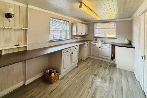 c08668f4-WhatsApp...