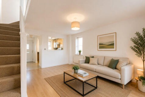 Lockyer Close, York photo 4