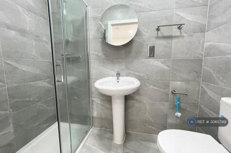Chingford Road, London, E17 photo 5