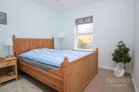Stickle Down, Deepcut, Camberley, Surrey, GU16 6GB photo 3