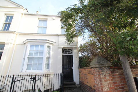 5-bed semi-detached on 105 Clarendon Street, Leamington Spa, £3,500/mo