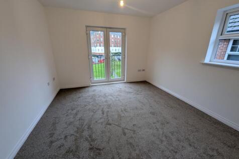 86 Stonemere Drive, Radcliffe, Bury photo 3