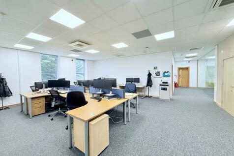 Office to rent Image 5