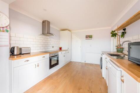 45 Broomfield Drive-6.jpg