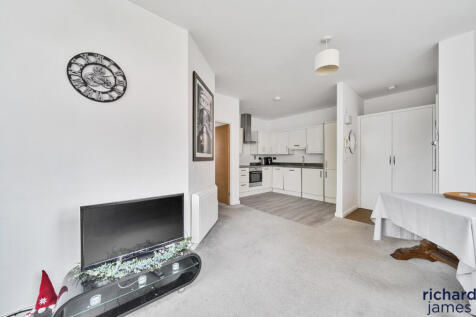 f22927cbefb5431db93d5e8421c15994