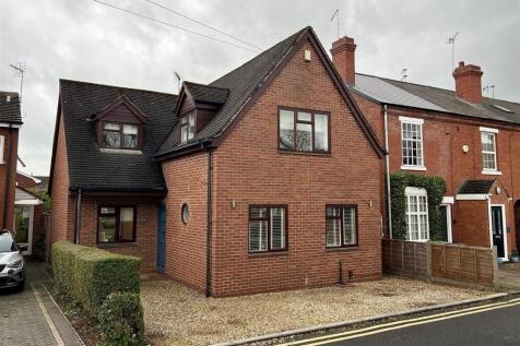 Church Street Hagley 1.jpg