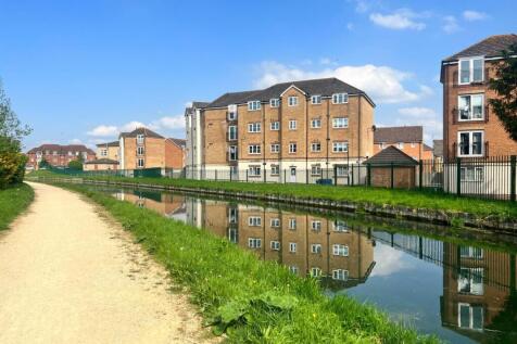 Broxbourne, EN10 - property photo