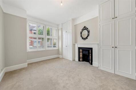 2-bed flat on Danehurst Street, Fulham, SW6, £2,950/mo