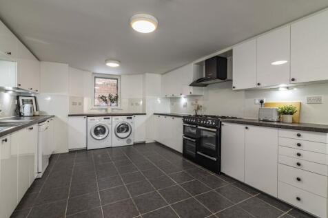 Harrington Drive, Nottingham, NG7 photo 3