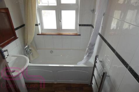 Heathdale - Bathroom.jpg