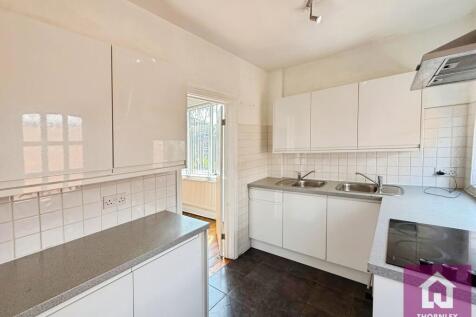 Norwood Avenue, Salford, M7 photo 3
