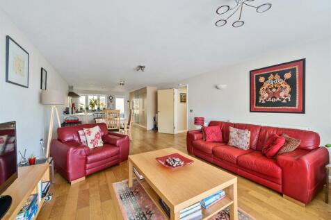 Sitting Room/Kitchen