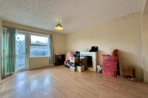 Living Room.JPG