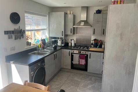 Wren Drive, Crewe, CW1 photo 3