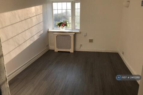 Gilders Road, Chessington, KT9 photo 4