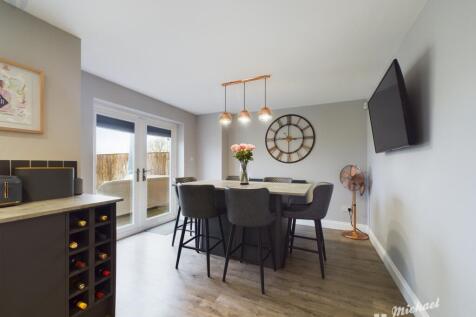 CAM03218G0-PR0104-STILL005