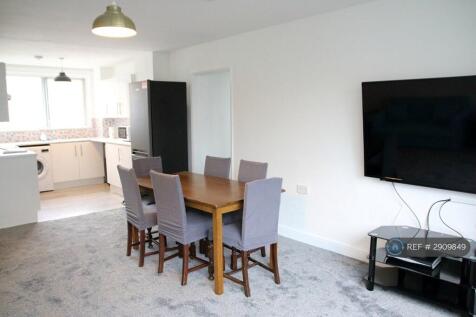 Reception &amp; Kitchen (Table &amp; Chairs Being Removed)