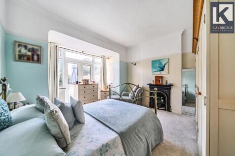 Tealing Drive, Epsom