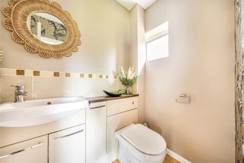 Cloakroom/Wc