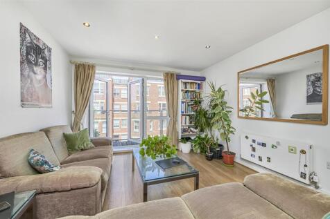 Eden_Harper_-_Drapers_Court__Kingsway_Square__SW11