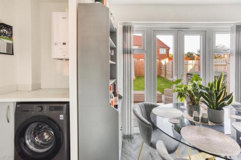 Cloudberry Close, Mickleover, Derby photo 4